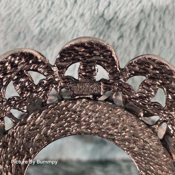 Stanley Intricate Silver Floral Holder - Picture 6 of 8